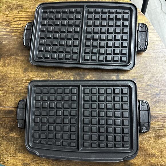 George Foreman Evolve Waffle Plates TSK-2610 Grille Match Pair - Picture 1 of 5